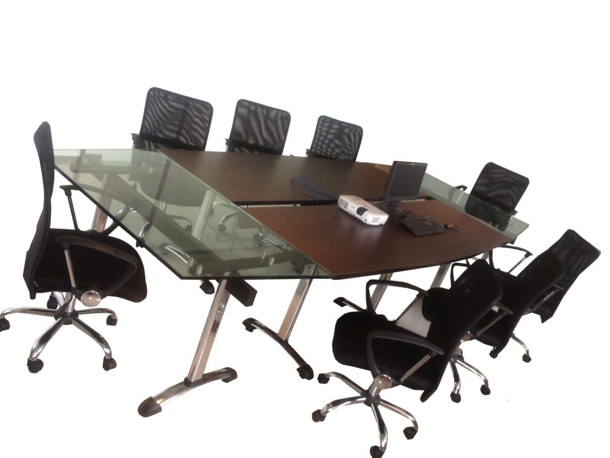 MESA DE JUNTAS VIDRIO FORMICA Y CROMO - Muebles para oficina